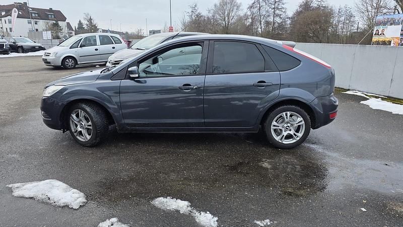 Używany Ford Focus Titanium 109 KM (80 kW) 2010 Szary Hatchback