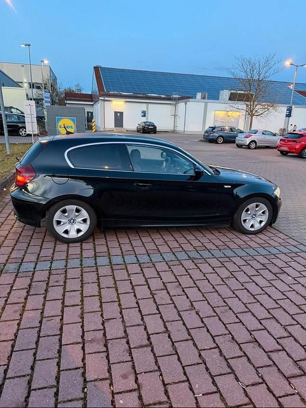Gebraucht BMW 118 Coupé 143 PS (105 kW) 2009 Schwarz Coupé