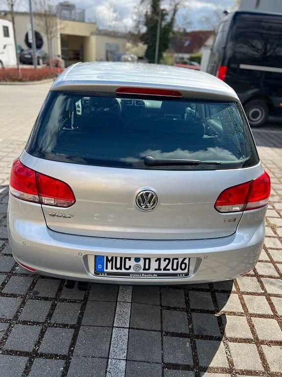 Gebraucht VW Golf VI 122 PS (89 kW) 2009 Silber Kleinwagen
