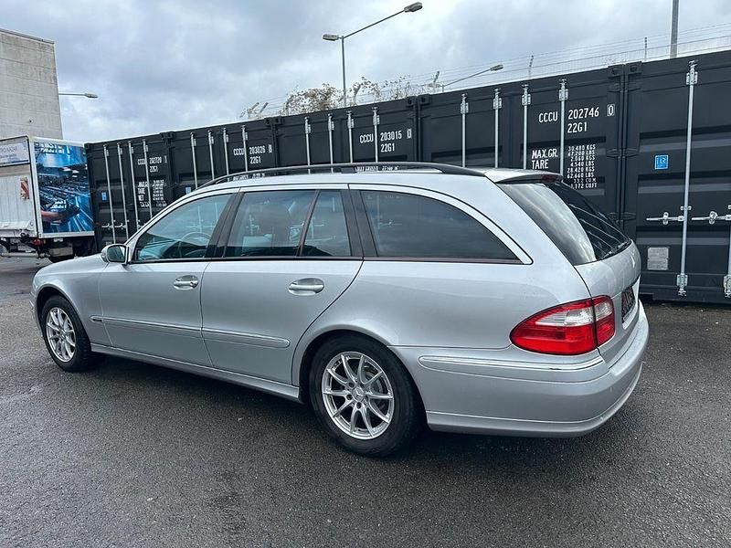 Gebraucht Mercedes E200 Avantgarde 163 PS (119 kW) 2004 Limousine