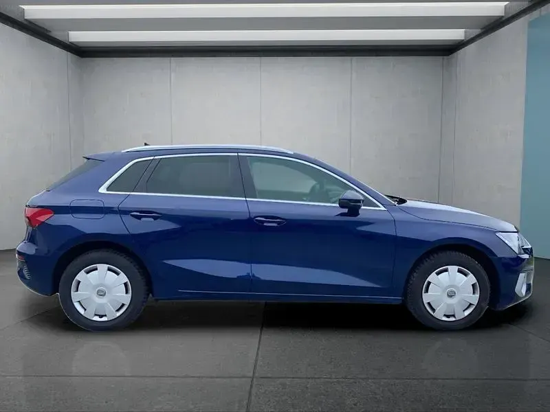 Gebraucht Audi A3 Sportback 110 PS (80 kW) 2023 Blau Kleinwagen