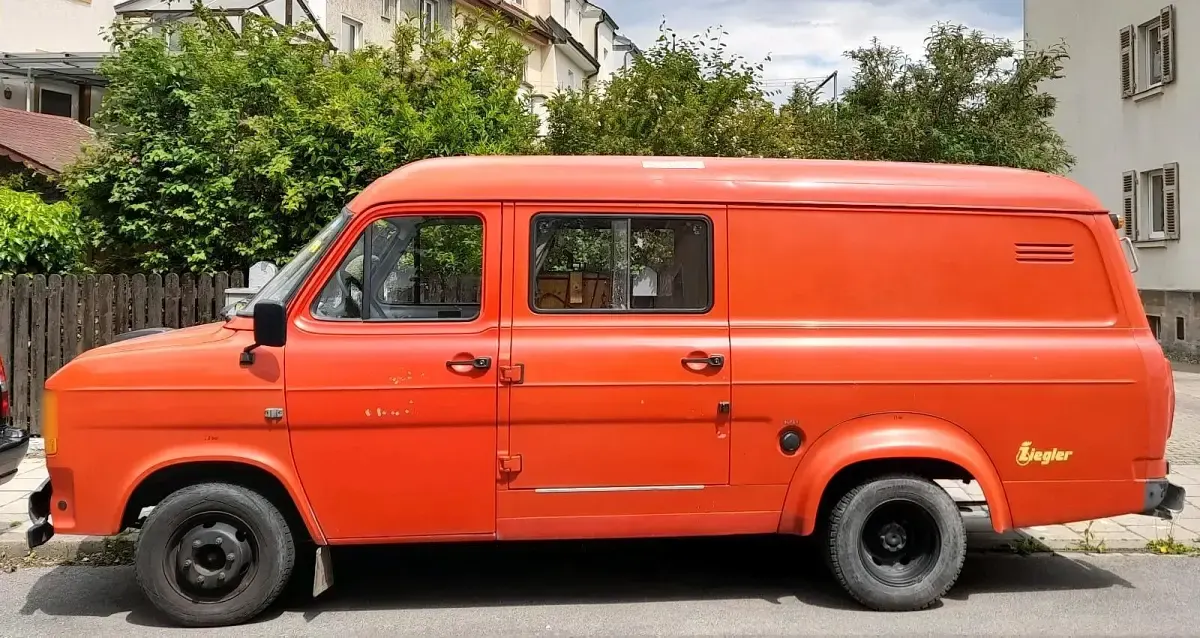 Gebraucht Ford Transit 1983 Rot Van / Kleinbus
