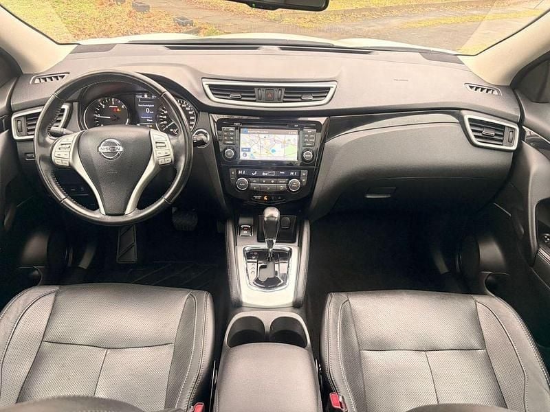 Gebraucht Nissan Qashqai Tekna 131 PS (96 kW) 2016 Weiß SUV