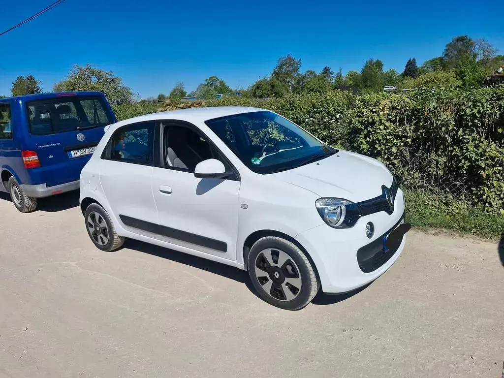 Second-hand Renault Twingo Dynamique 71 CP (52 kW) 2015 Alb Hatchback