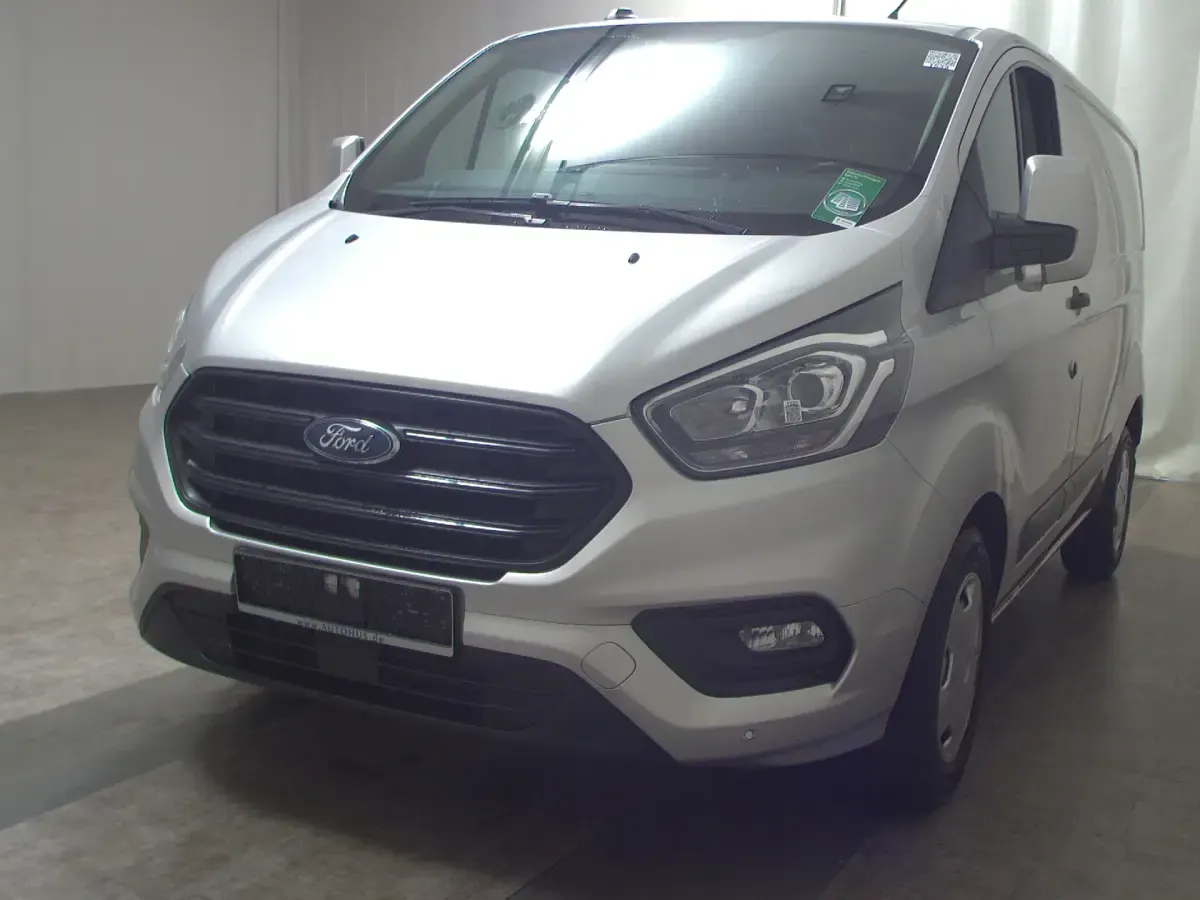 Używany Ford Transit Custom Trend 170 KM (125 kW) 2020 Srebrny Sedan/Limuzyna