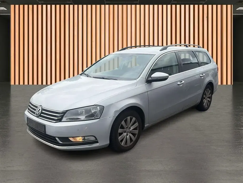 Gebraucht VW Passat 211 PS (155 kW) 2014 Silber silber (metallic) Kombi