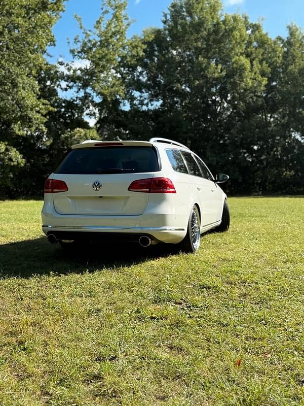 Gebraucht VW Passat Exclusive 300 PS (220 kW) 2014 Weiß Kombi