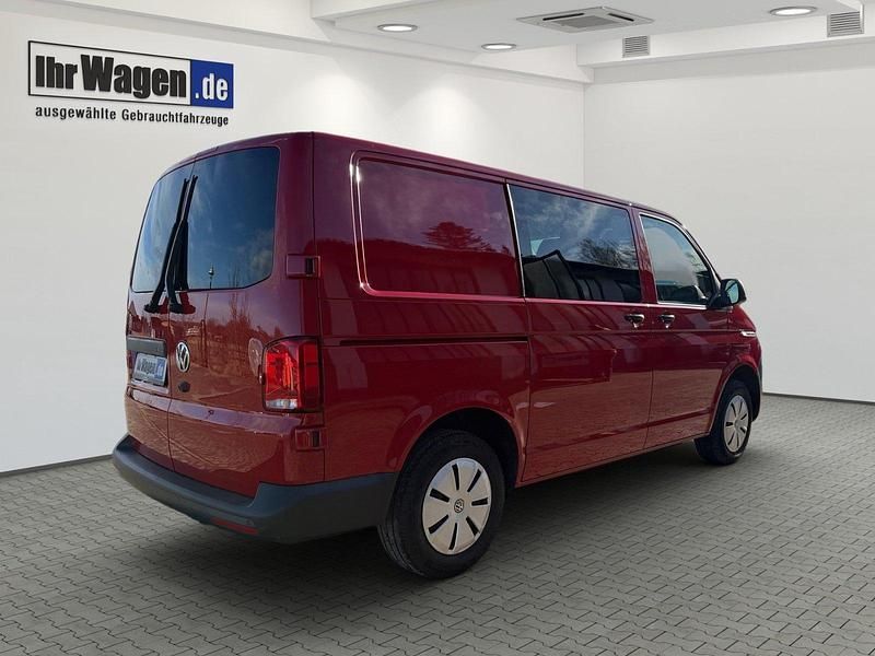 Gebraucht VW Transporter 150 PS (110 kW) 2021 Rot Van