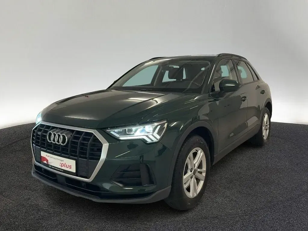 Gebraucht Audi Q3 Ambiente 245 PS (180 kW) 2024 Goodwoodgrün, perleffekt SUV