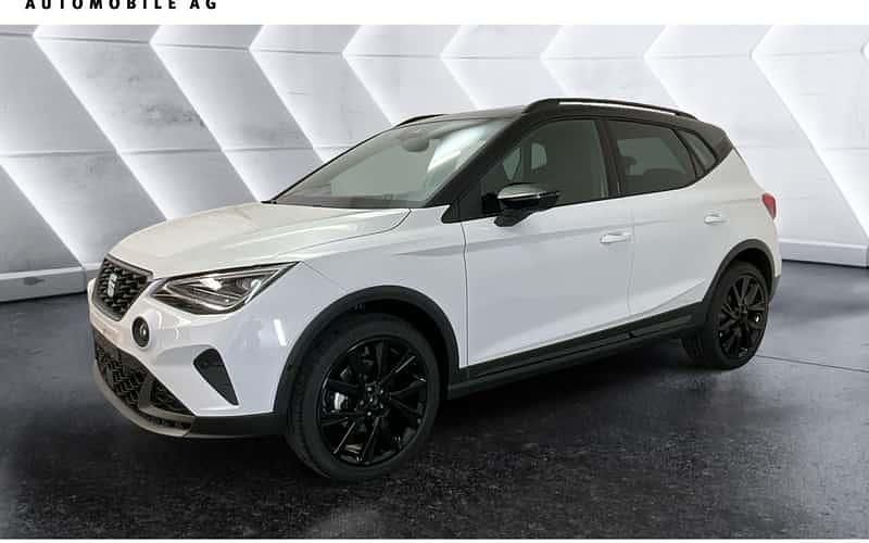 Weiß Neu 2025 Seat Arona Black Edition SUV | 29.980 € (Fairer Preis) - Bild 1/4