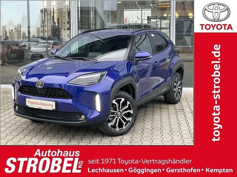 Neu Toyota Yaris Cross 131 PS (96 kW) 2025 Juniper blue metallic SUV