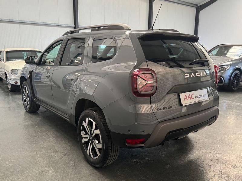 Gebraucht Dacia Duster Journey 150 PS (110 kW) 2023 Grau SUV