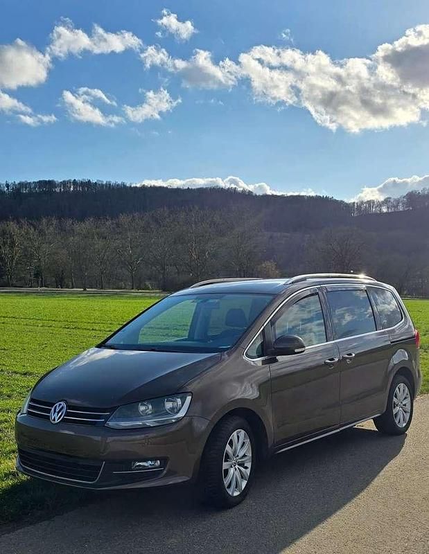 Gebraucht VW Sharan Highline 170 PS (125 kW) 2012 Braun Van / Kleinbus