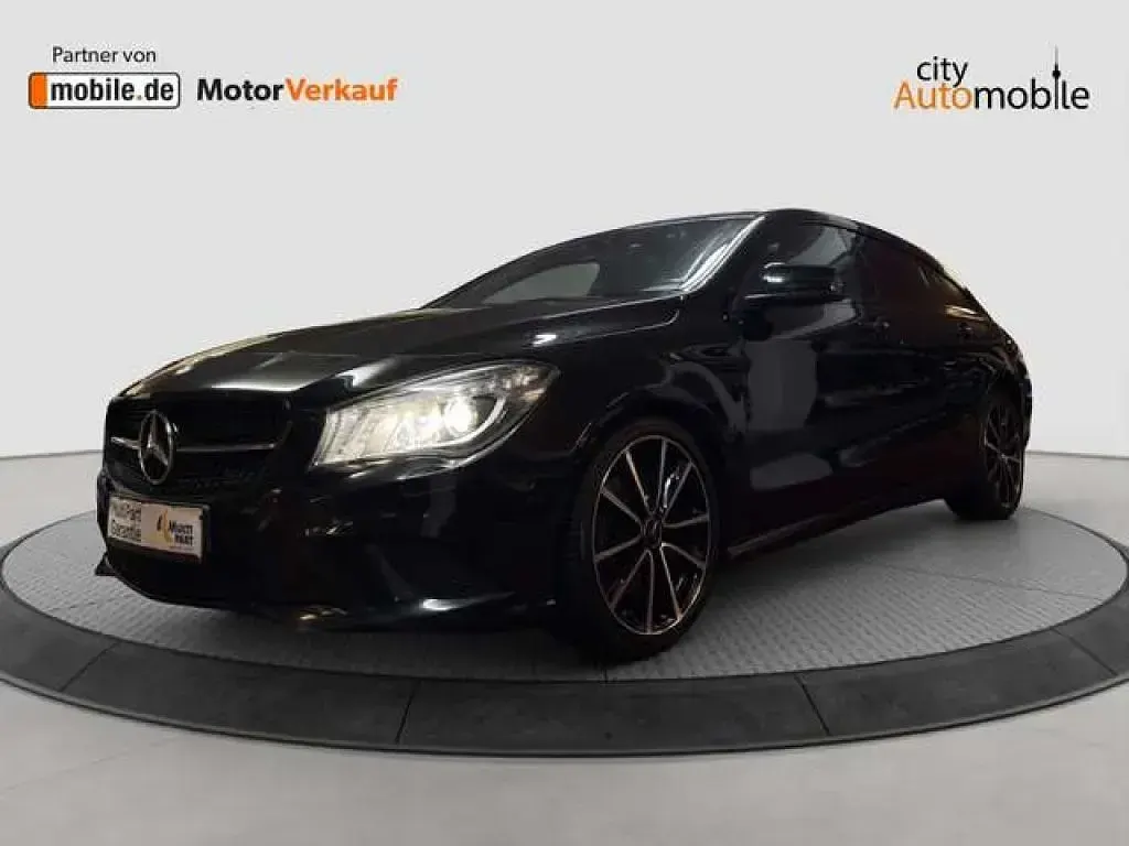 Gebraucht Mercedes CLA250 211 PS (155 kW) 2015 Kosmosschwarz  metalliclack (metallic) Coupé