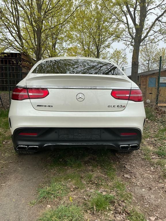 Gebraucht Mercedes GLE63 AMG AMG 557 PS (409 kW) 2016 Weiß Coupé