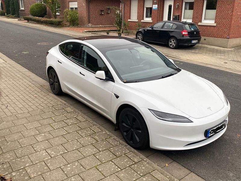 Gebraucht Tesla Model 3 Performance 377 kW (513 PS) 2022 Weiß Limousine
