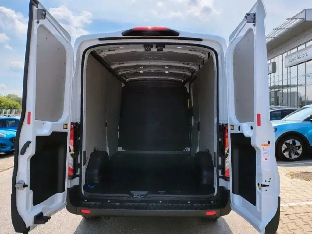 Nowe Ford Transit Trend 131 KM (96 kW) 2026 Biały Minivan