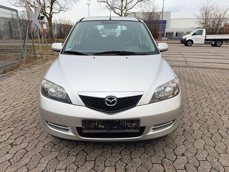 Gebraucht Mazda 2 Active 80 PS (58 kW) 2007 Silber Limousine