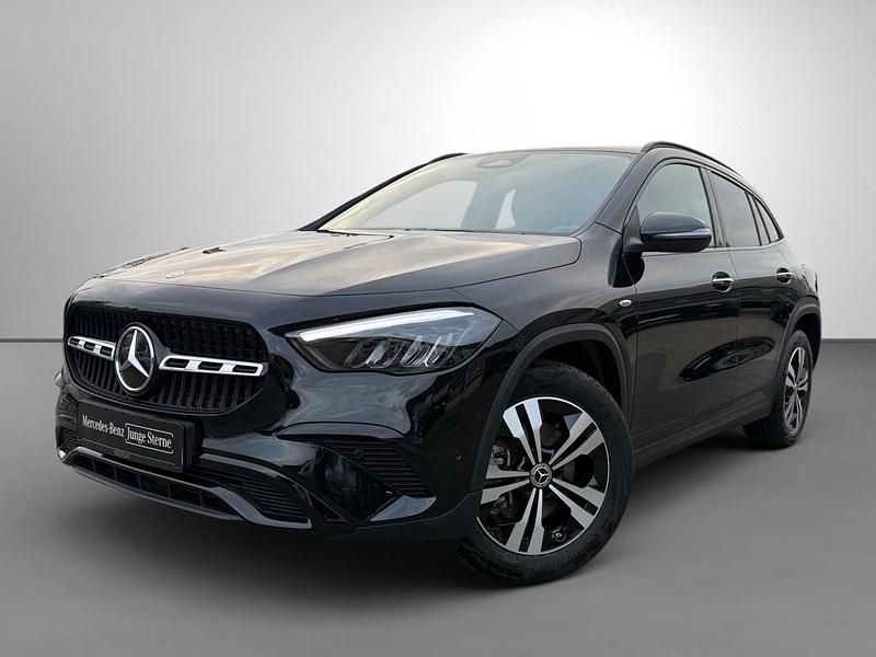 Gebraucht Mercedes GLA250 Progressive 218 PS (160 kW) 2025 Schwarz SUV