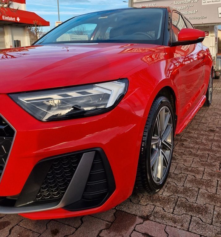 Rot Gebraucht 2019 Audi A1 Ambiente Kleinwagen | 22.000 € (Etwas zu teuer) - Bild 1/4