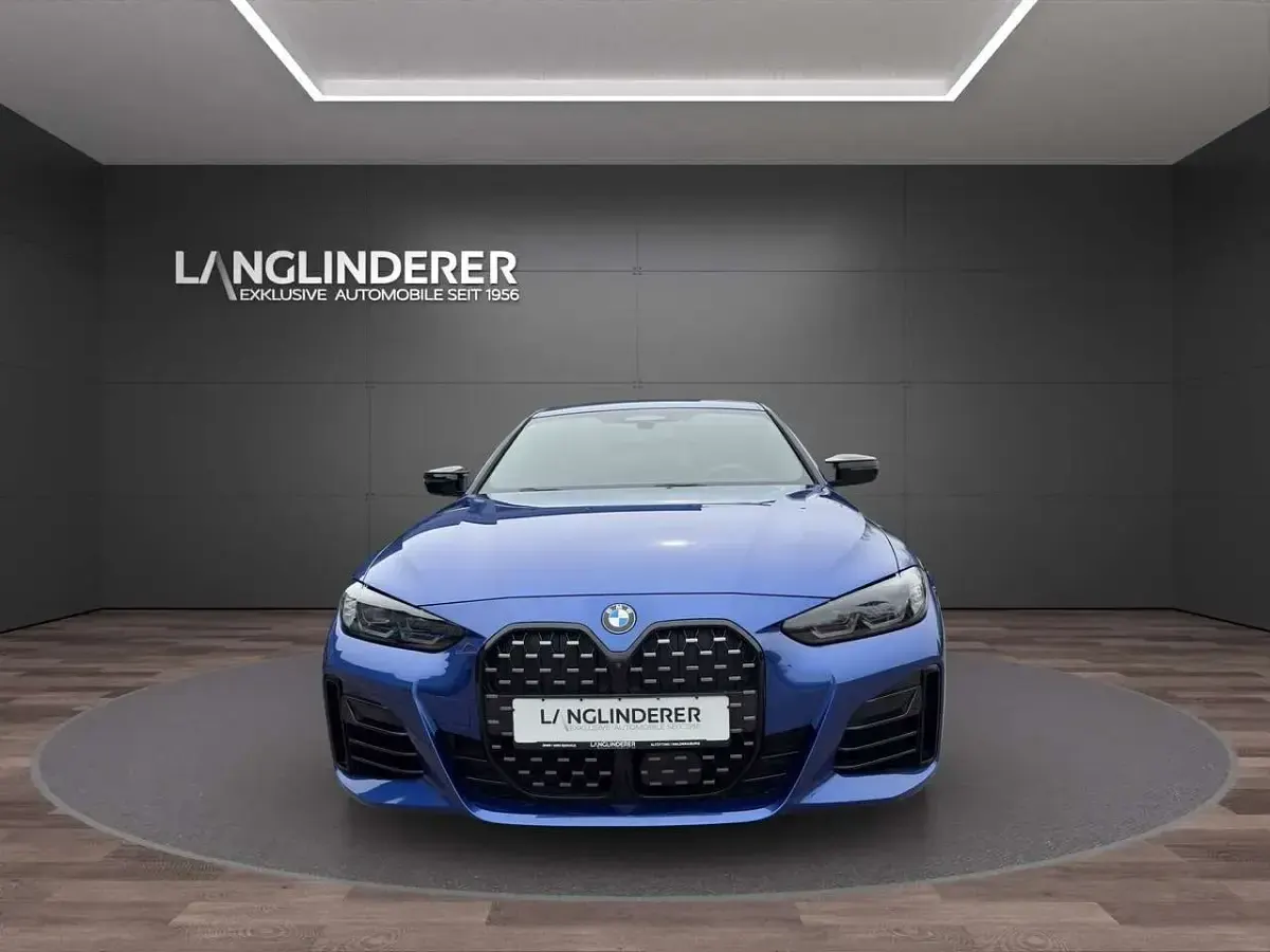 Gebraucht BMW M440 M Sport 374 PS (275 kW) 2024 Portimao blau Coupé
