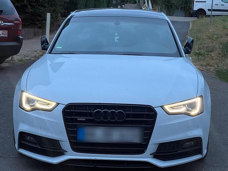 Grau Gebraucht 2016 Audi A5 Limousine | 16.000 € (Fairer Preis) - Bild 1/4