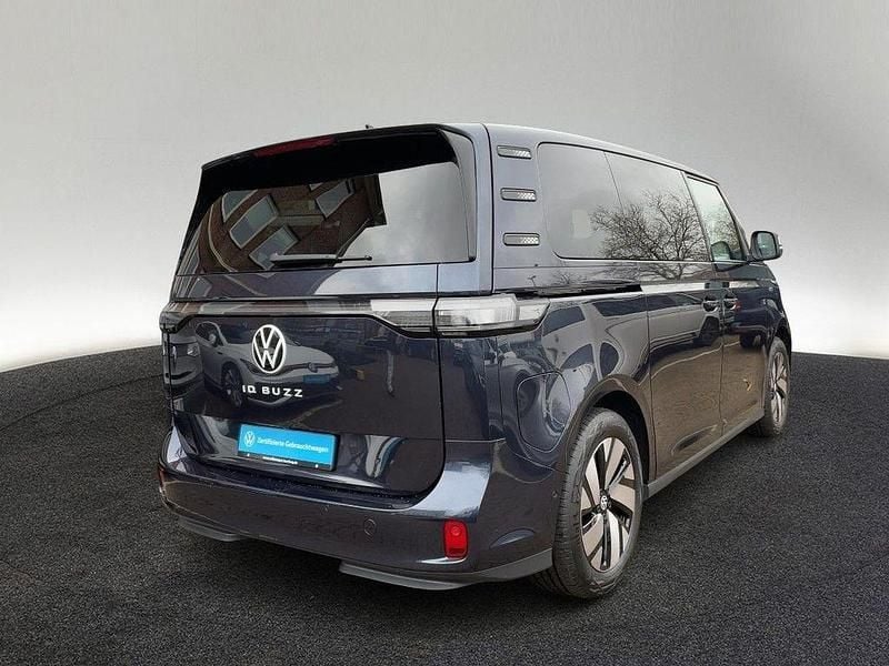 Gebraucht VW ID. Buzz Pro 150 kW (204 PS) 2024 3s starlight blue metallic Van / Kleinbus