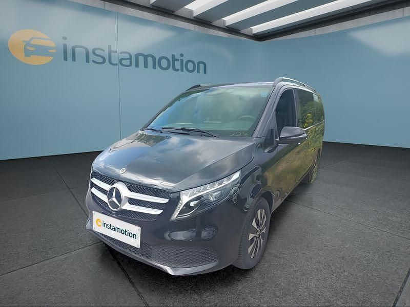 Schwarz Gebraucht 2024 Mercedes V300 Van / Kleinbus | 74.799 € (Teuer) - Bild 1/4
