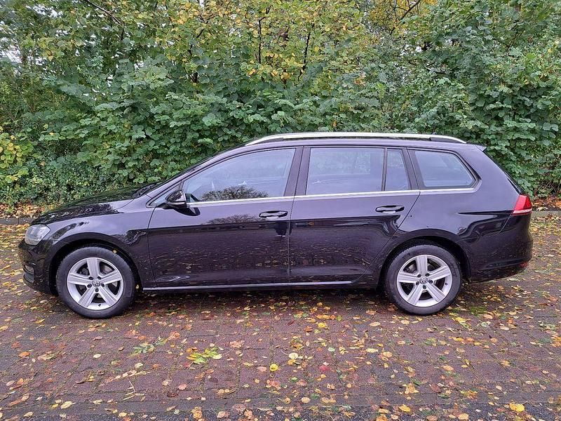 Schwarz Gebraucht 2015 VW Golf VII Highline Kombi | 9.200 € (Guter Preis) - Bild 1/4