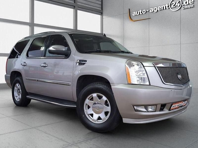 Grau Gebraucht 2006 Cadillac Escalade SUV | 13.990 € - Bild 1/4