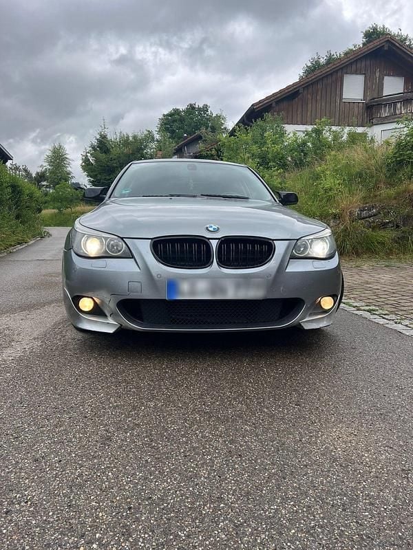 Grau Gebraucht 2004 BMW 530 M Sport Limousine | 6.000 € (Superpreis) - Bild 1/4