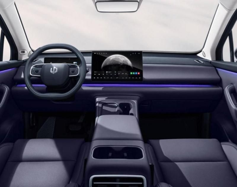 Neu Leapmotor C10 160 kW (218 PS) 2025 Canopy grey SUV