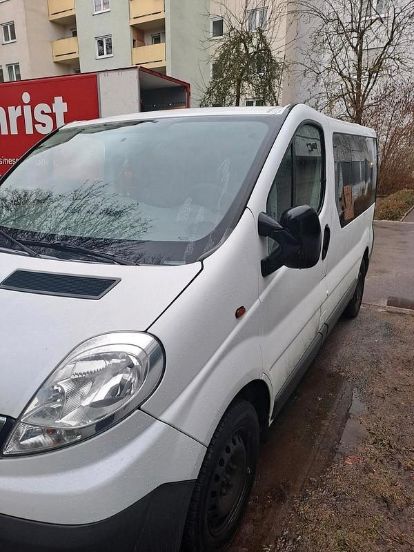 Gebraucht Opel Vivaro 114 PS (83 kW) 2014 Weiß Van / Kleinbus