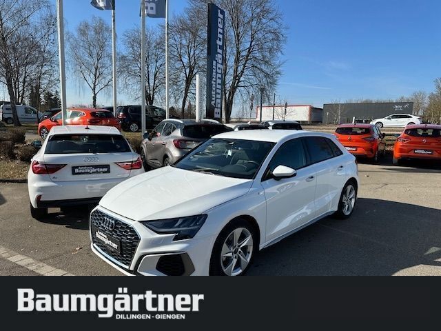 Ibisweiß Gebraucht 2024 Audi A3 Sportback S-Line Limousine | 29.450 € (Guter Preis) - Bild 1/4