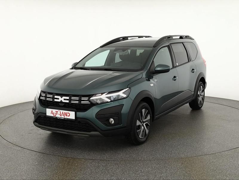 Grün Neu 2025 Dacia Jogger Expression Van / Kleinbus | 21.990 € (Fairer Preis) - Bild 1/4