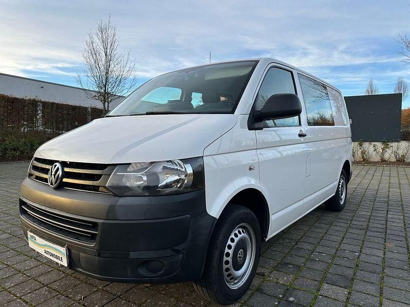 Candyweiss Gebraucht 2015 VW T5 Van | 9.900 € (Guter Preis) - Bild 1/4