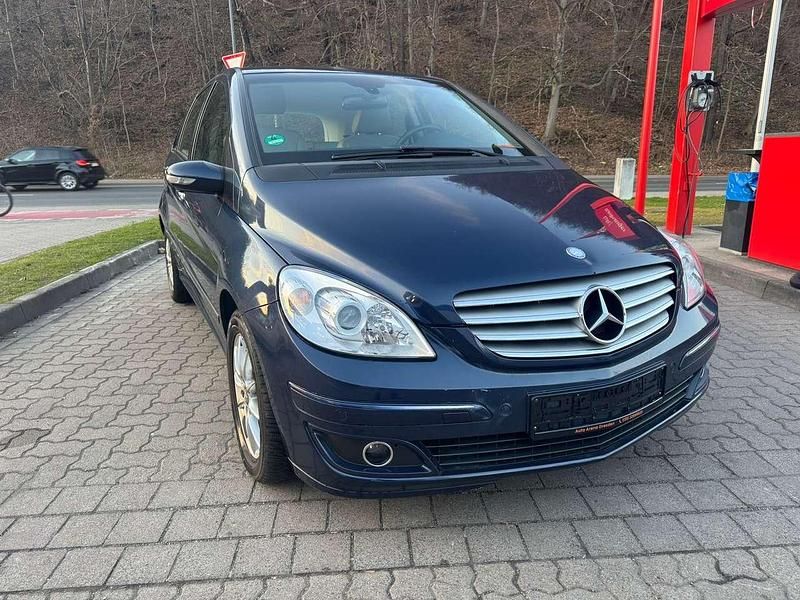 Gebraucht Mercedes B200 136 PS (100 kW) 2008 Blau Van / Kleinbus