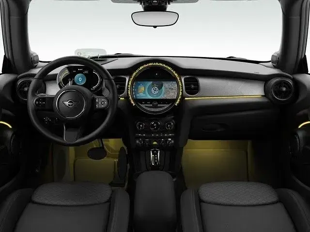 Gebraucht Mini Cooper SE Classic 135 kW (184 PS) 2023 Grün Kleinwagen