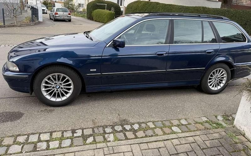 Gebraucht BMW 523 170 PS (125 kW) 2000 Blau Kombi