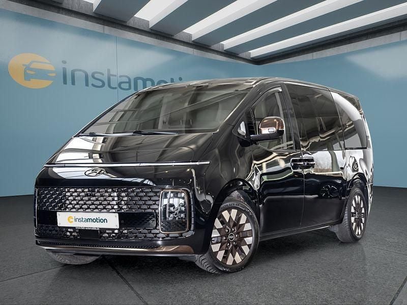 Gebraucht Hyundai Staria 177 PS (130 kW) 2022 Schwarz Van / Kleinbus