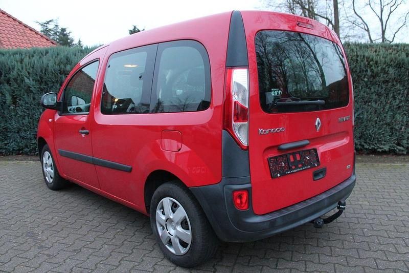 Gebraucht Renault Kangoo Authentique 114 PS (83 kW) 2016 Rot Van / Kleinbus