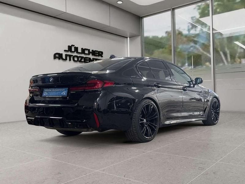 Gebraucht BMW 550 530 PS (389 kW) 2019 Schwarz Limousine