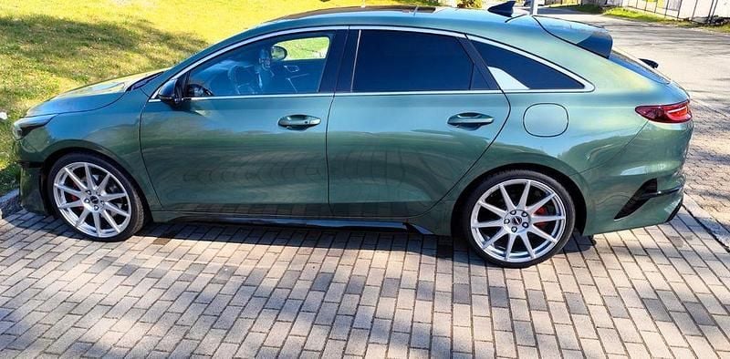 Gebraucht Kia ProCeed GT GT 204 PS (150 kW) 2024 Grün Kleinwagen