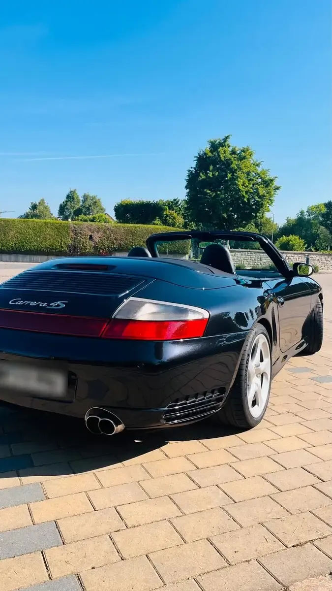 Używany Porsche 996 320 KM (235 kW) 2004 Czarny Kabriolet