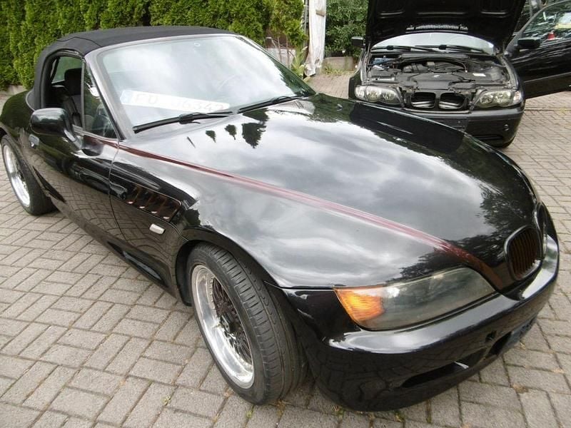 Gebraucht BMW Z3 Basis 140 PS (102 kW) 1998 Schwarz Cabrio