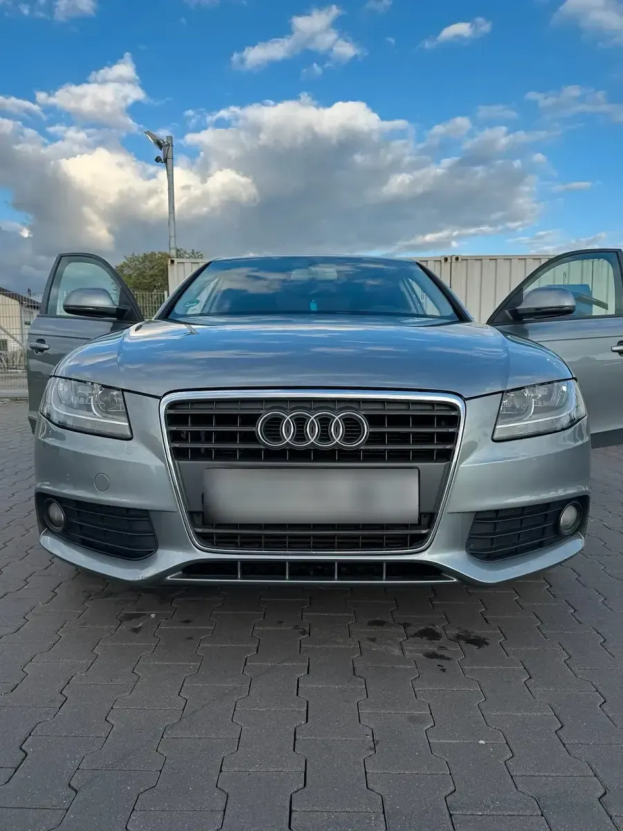 Gebraucht Audi A4 160 PS (117 kW) 2008 Grau Limousine