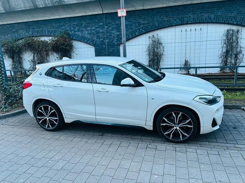 Weiß Gebraucht 2019 BMW X2 M Sport SUV | 26.000 € - Bild 1/4