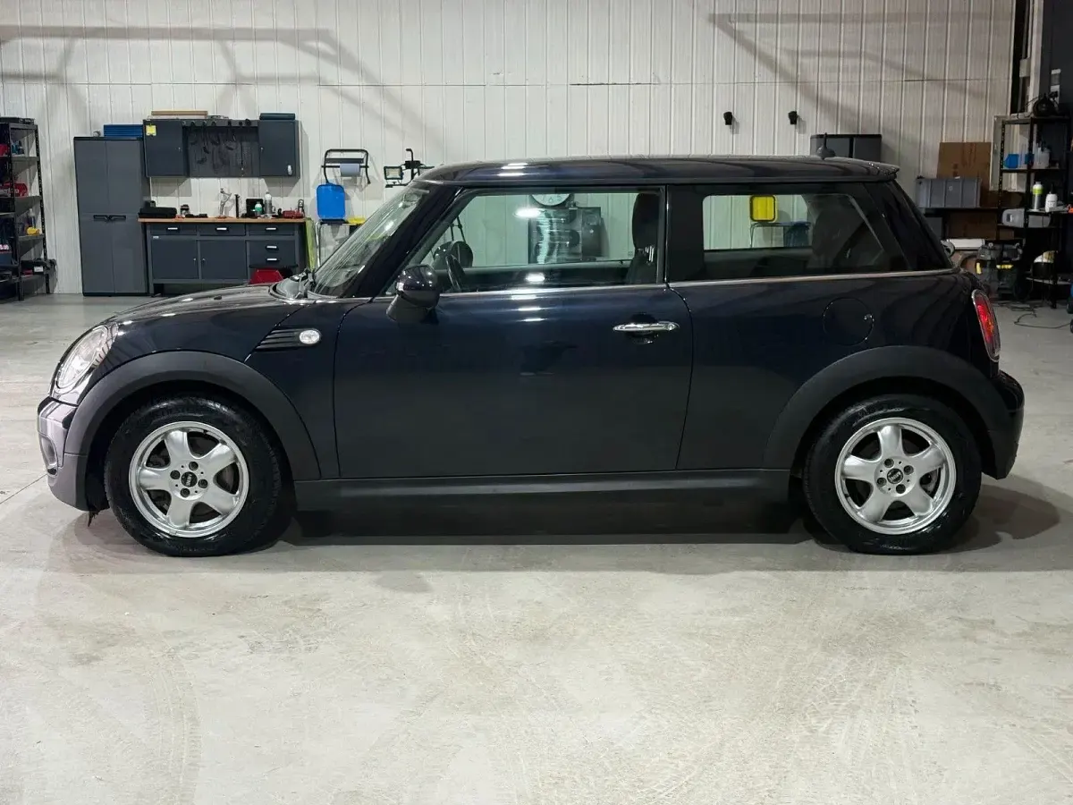 Gebraucht Mini Cooper 120 PS (88 kW) 2008 Schwarz Kleinwagen
