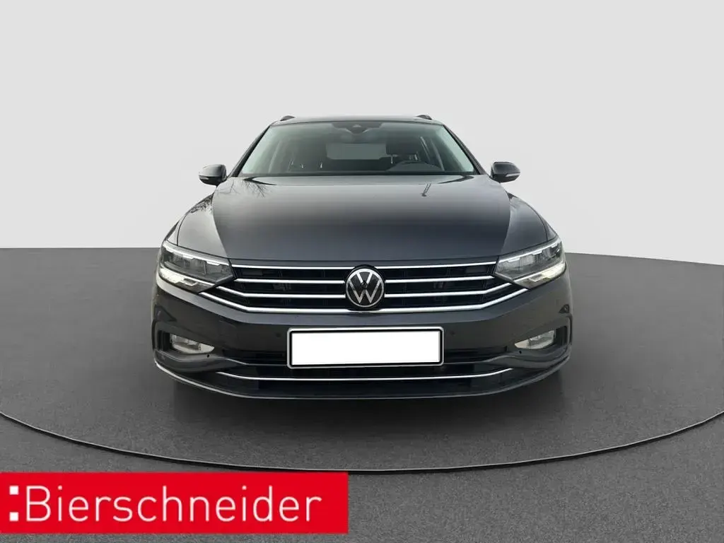 Gebraucht VW Passat Business 200 PS (147 kW) 2023 Grau Kombi