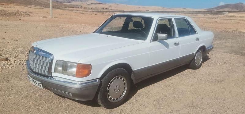 Weiß Gebraucht 1987 Mercedes 260 Limousine | 8.500 € - Bild 1/4